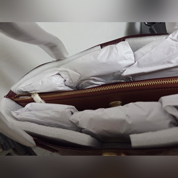 NWT Coach Willow Tote - Picture 5 of 7